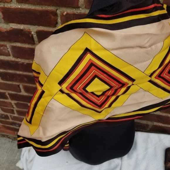 Vintage 70s Germain scarf - Picture 7 of 7